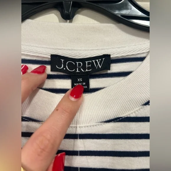 J.Crew Women's Relaxed Premium Weight Cropped TShirt Classic Ivory Stripe XS NWT - Picture 3 of 10